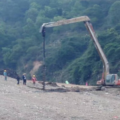 艾立克螺旋钻机 液压螺旋探钻机 轨道式柴油式桩基钻孔图3