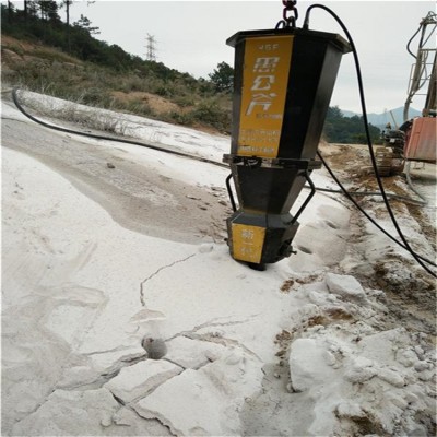 岩石静态爆破碎 矿山开采混凝土膨胀分裂枪液压劈裂机图4