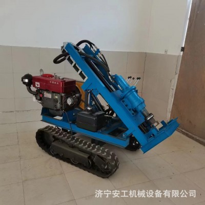 履带式光伏地钉打桩机 螺旋钻太阳能光伏钻孔机 拧地钉打桩机厂家图4